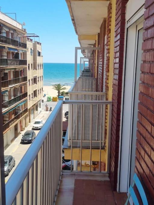 Lovely Three-Bedroom Apartment In Puerto De Sagunt Puerto de Sagunto Exterior foto