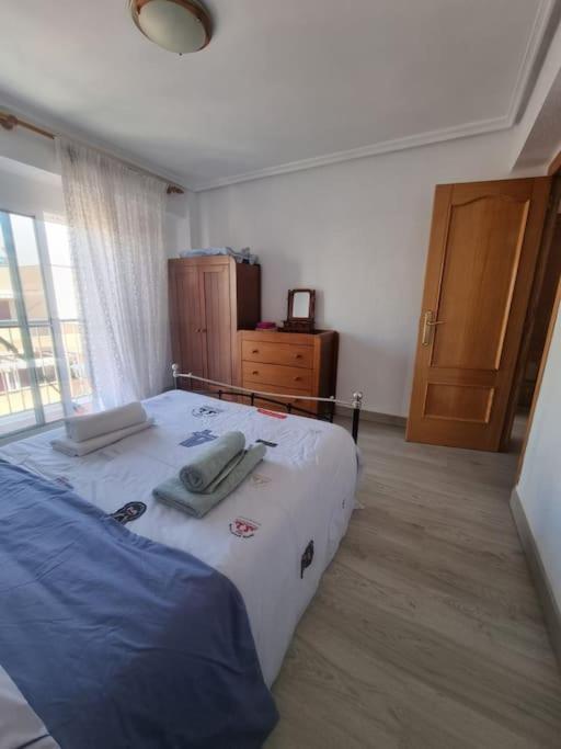 Lovely Three-Bedroom Apartment In Puerto De Sagunt Puerto de Sagunto Exterior foto